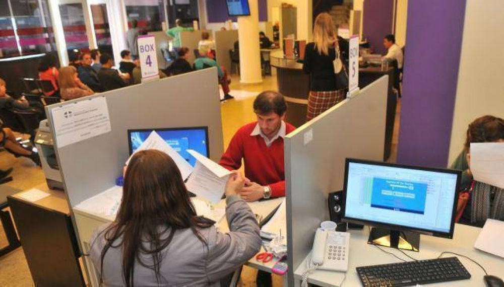 El gasto en personal se lleva casi 10% m�s de ingresos que hace 10 a�os