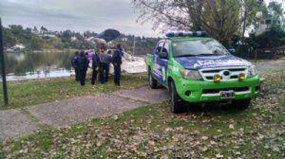 La Provincia volvi� a enviar la cosechadora de algas al lago