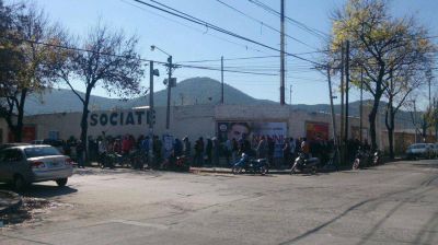 Albos y santos juegan el cl�sico anticipado en las boleter�as
