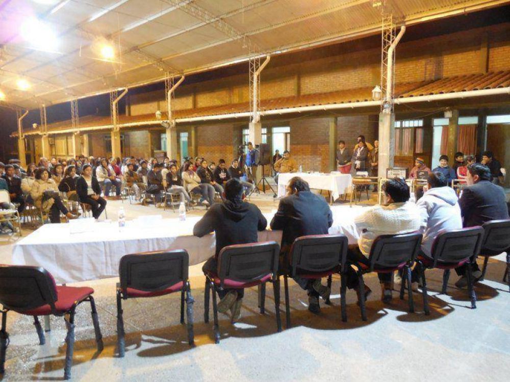 Adolescentes movilizaron un debate entre candidatos
