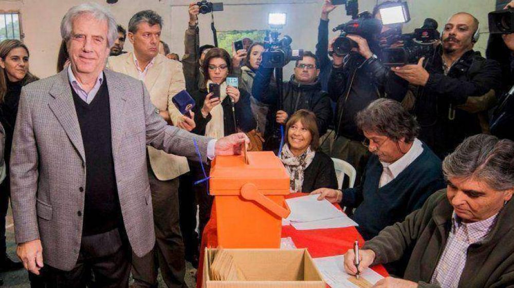 Tabar� V�zquez vot� y plante� la necesidad de impulsar una 
