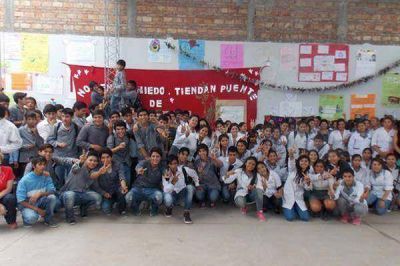 El Colegio Dr. Ren� Favaloro gan� el primer premio de un concurso de Unicef y una ONG