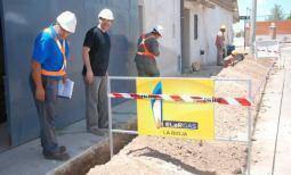 Naci�n financia 200 kil�metros de redes de gas domiciliario