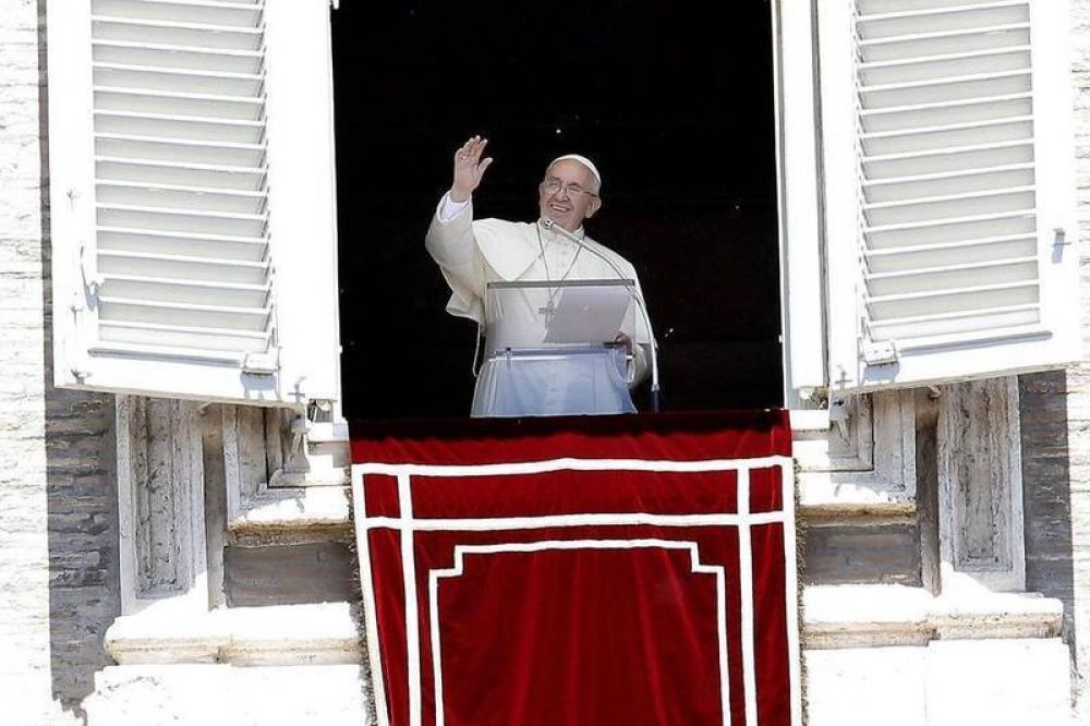 El Papa Francisco felicita a todas las madres, en su día