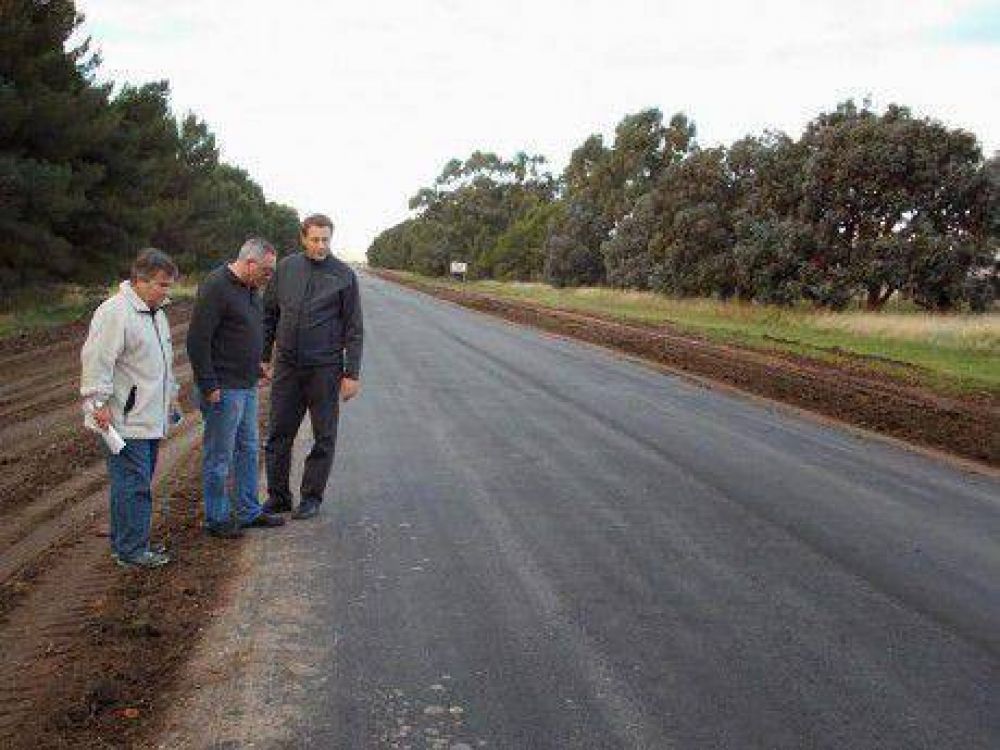 Funcionarios de Vialidad de Buenos Aires recorren obras en rutas provinciales