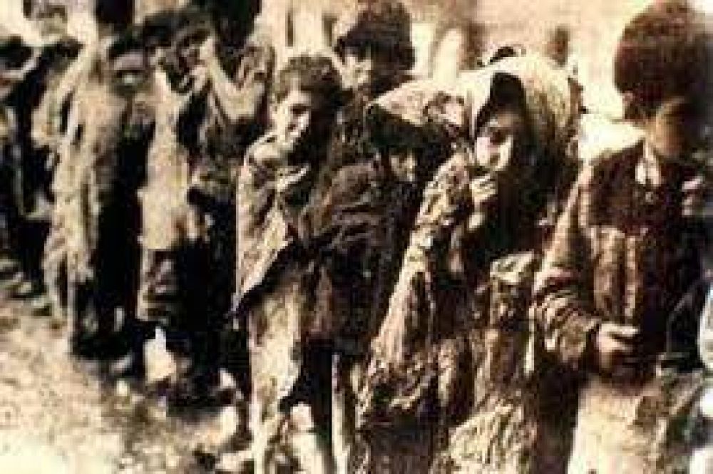 Mons. Aguer: Del genocidio armenio al genocidio del siglo XXI