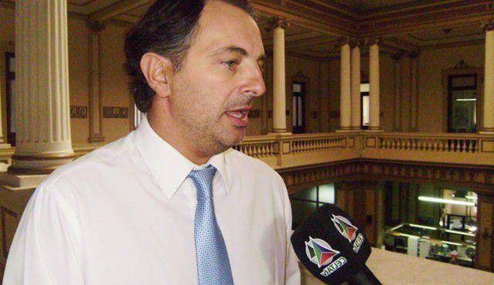 Para Mart�n Garate, las bajas en el massismo responden �a intereses personales�