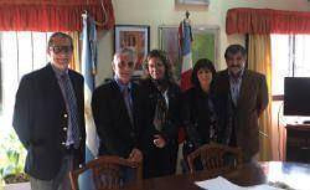 Autoridades del INCUAI mantuvieron una reuni�n con el Ministro Mart�nez