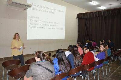 Capacitan a personal de Salud municipal sobre violencia de g�nero