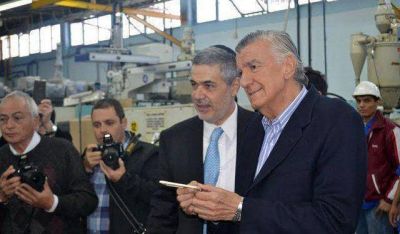 Invirtiendo $50 millones, se inaugur� la nueva l�nea de artefactos de SICA