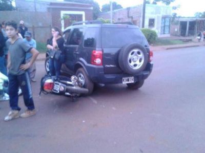 Un motociclista termin� hospitalizado tras un accidente en Posadas