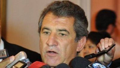 Urribarri no viene a Corrientes