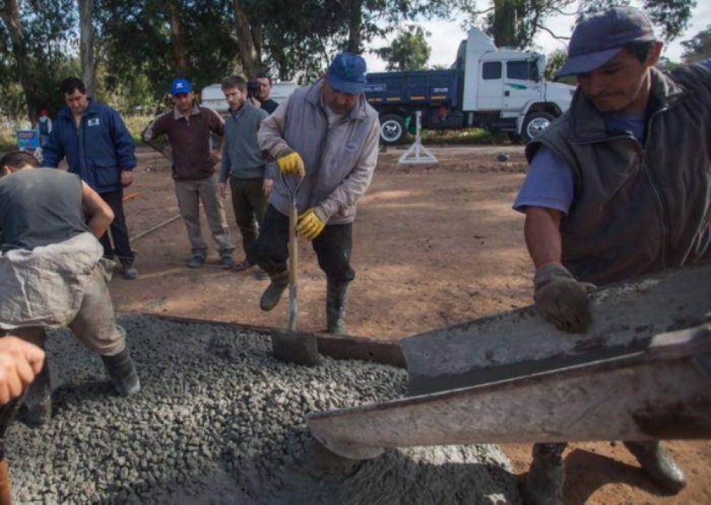 La Plaza del barrio Las Canteras tendr� en pocos d�as su Play�n Deportivo