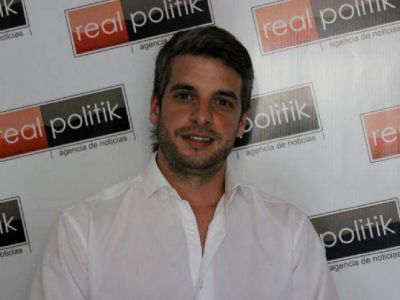 Mart�nez Ayerra, sobre el salto de Cariglino: �Pretendieron echar a alguien que ya se hab�a ido�