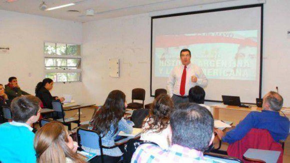 �Uno de los proyectos del proceso independentista tiene fragua tucumana�
