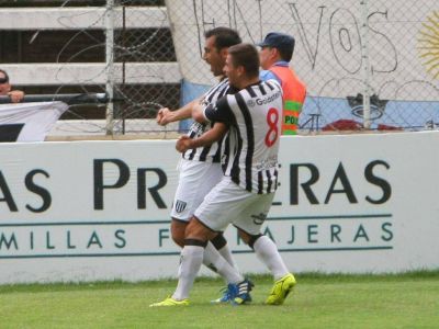 Tecla Far�as: �El desaf�o es ganar de visitante�