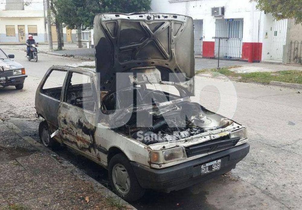 Detuvieron a un joven por la quema de los autos en diferentes barrios de la ciudad