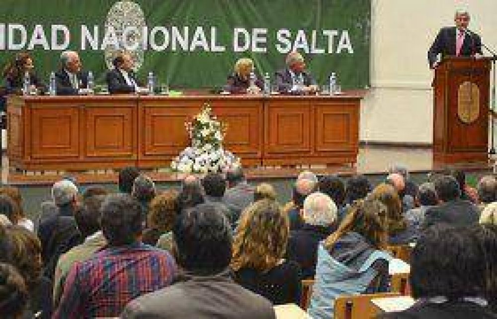 Comenz el dictado de la Carrera de Medicina en la Universidad Nacional de Salta 