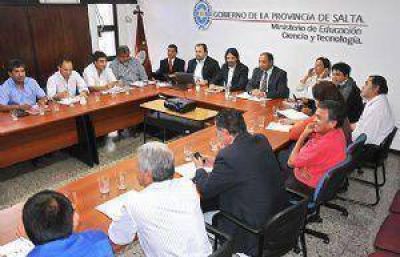 El mes que viene se reabren las paritarias
