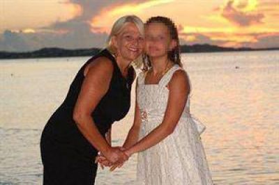 Un piloto ech� a una familia de un avi�n porque lo 