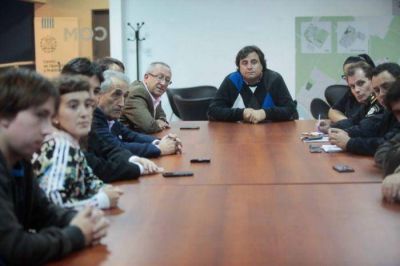 Manino Iriart se reuni� con representantes de los claustros universitarios