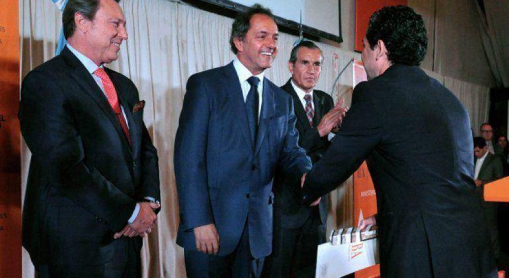 Formalizan nombramiento de una fiscal y una defensora p�blica