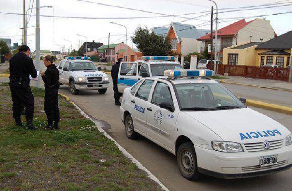 Intent� prenderse fuego en un reclamo