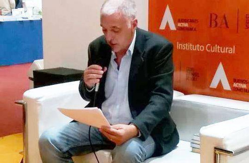 Miguel Gargiulo disert sobre derechos humanos en la Feria del Libro