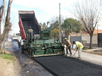 El circuito comprende 9 cuadras pavimentadas  SE ENCUENTRA PROXIMA LA FINALIZACION  DE LA OBRA DE ASFALTO QUE UNIRA LAS ESCUELAS 21 Y 31 EN MAQUINISTA SAVIO