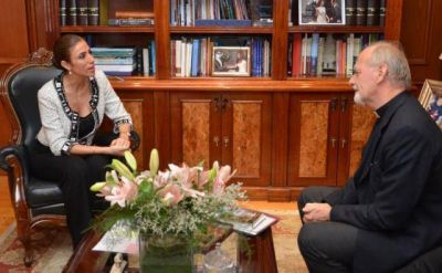 Monse�or Vicente Bokalic visit� a la Gobernadora