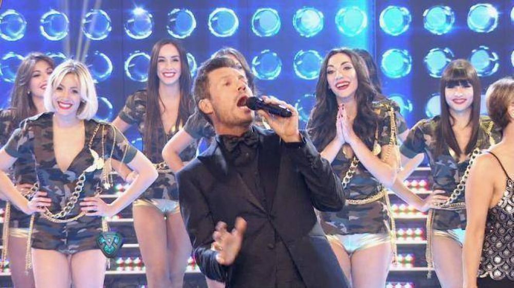 Tinelli habl� del bozal legal de Maradona