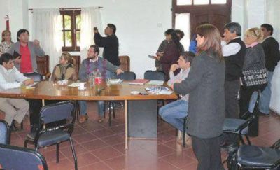 Tensa reuni�n por la situaci�n ambiental y sanitaria de Nonogasta