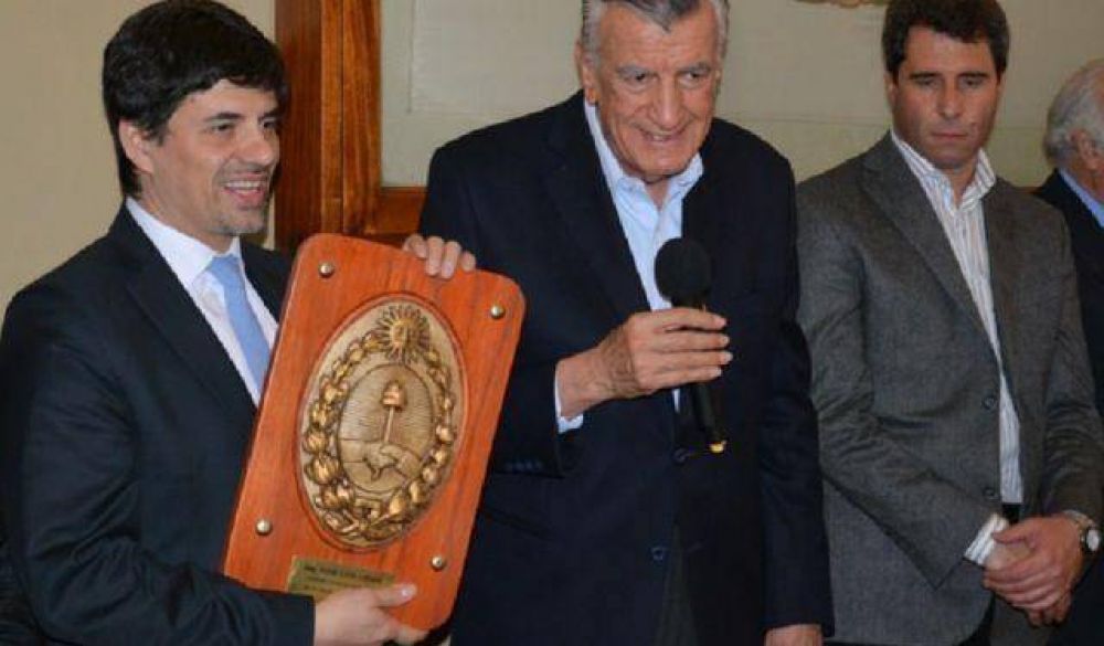 U�ac viajar� a Chile para la inauguraci�n del Estadio de La Serena