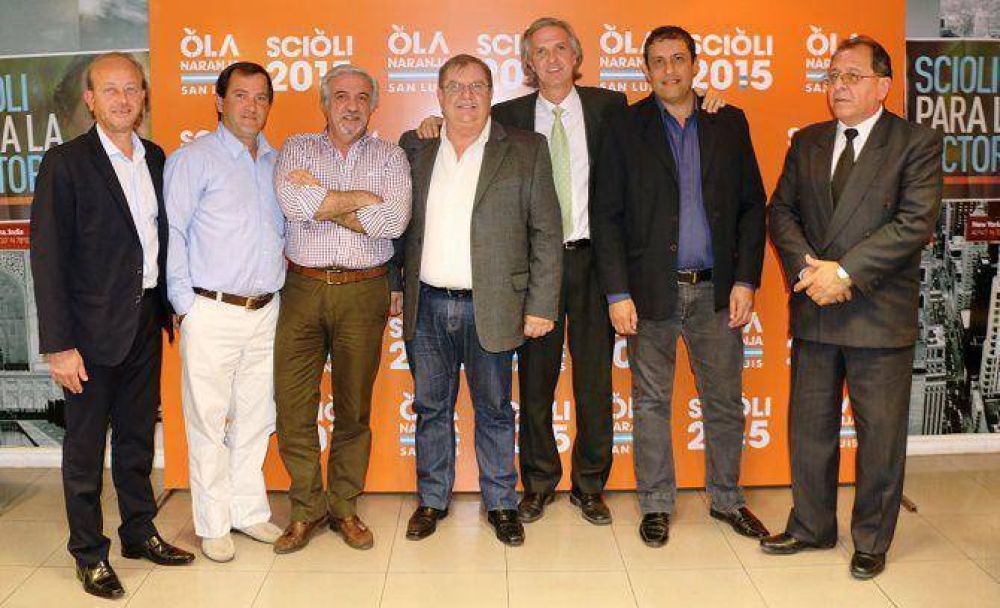 La Ola Naranja de San Luis present a sus precandidatos a Gobernador y Diputado Nacional