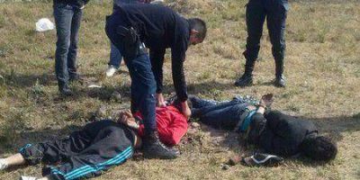 Cuatro detenidos por golpear una pareja y robarles la moto