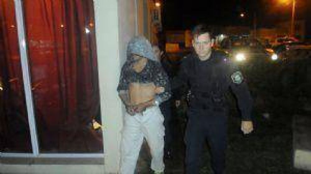 Fern�ndez y Trusso quedaron detenidos en la Comisar�a 1�