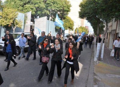 Los bancarios marcharon por las calles de la ciudad