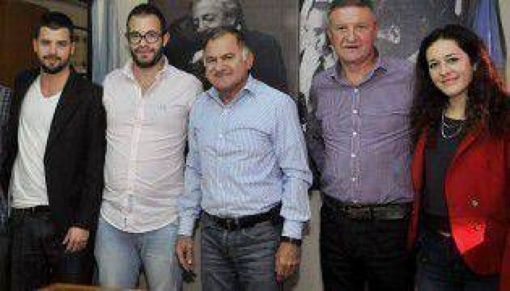 El equipo de Juli�n Dom�nguez