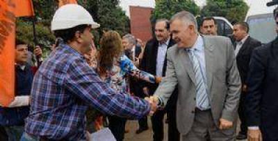 Licitar�n obras para cloacas por un total de $200 millones