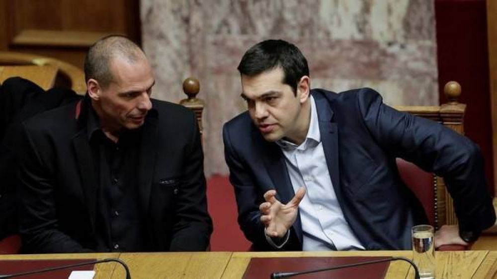 Paradojas de la crisis: para pagar al FMI, Grecia saca su plata en el FMI