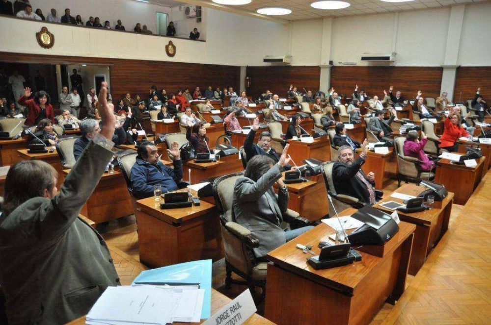 Debate y rechazos en la sesi�n legislativa