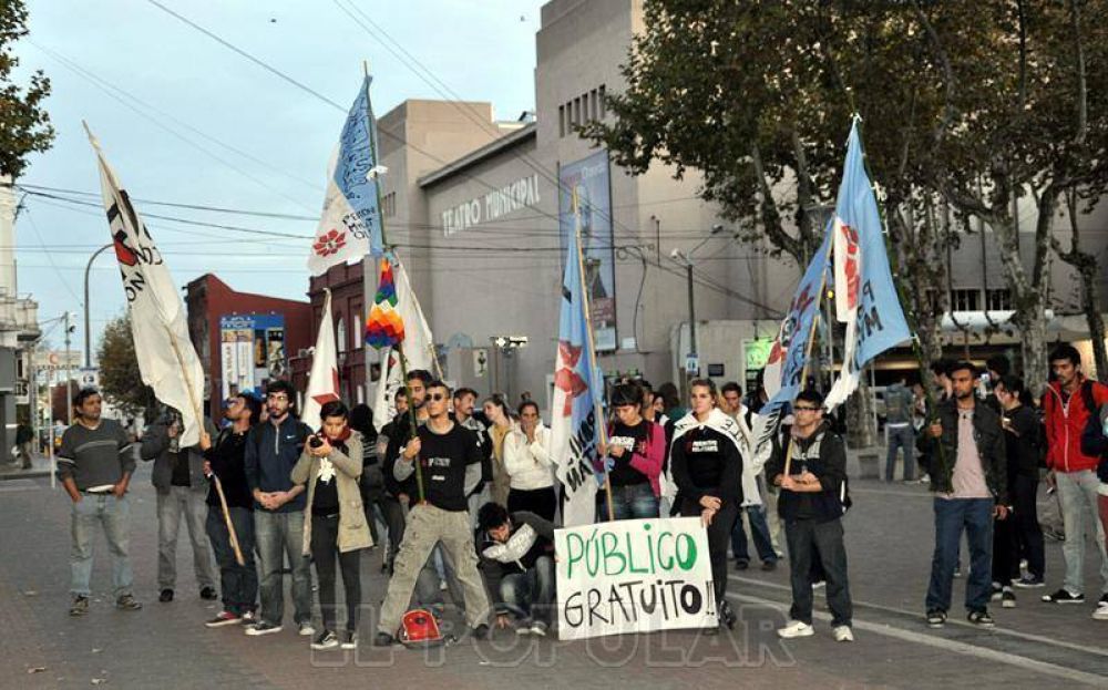 Estudiantes reclamaron por la calidad del transporte p�blico