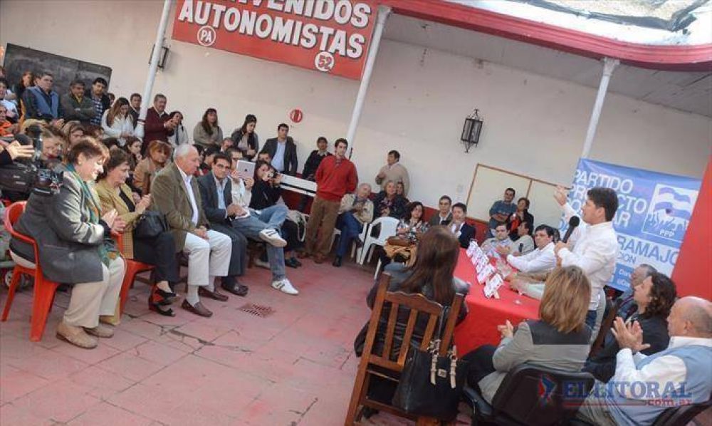 Presentaron Alianza Correntina
