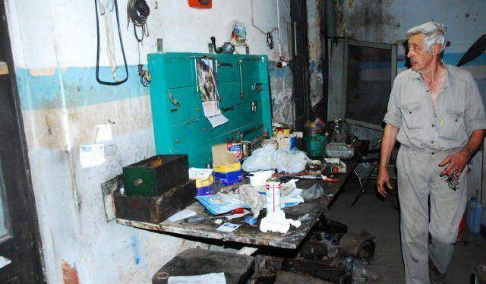 Robaron $30 mil en herramientas de un taller en Chimbas