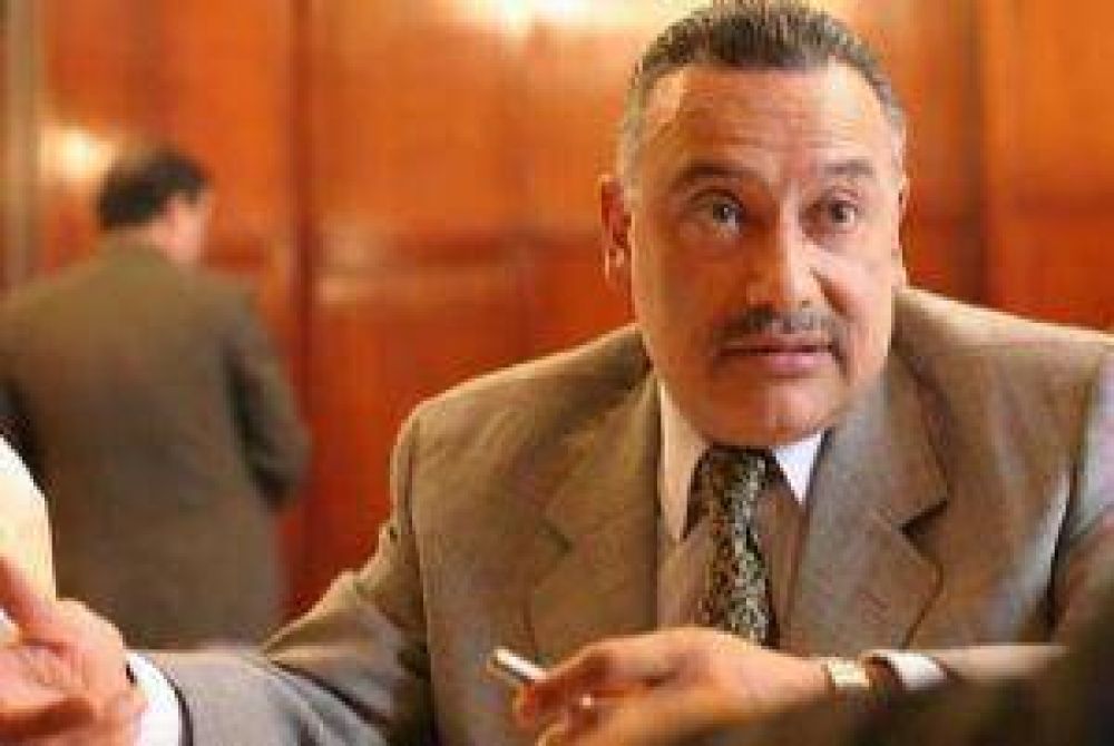 Garantizan el pago de sueldos y medio aguinaldo