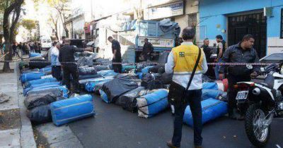 Operativo en Balvanera por mercader�a ilegal