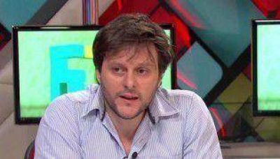 De a poco, Santoro se mete en el armado de la campa�a de Recalde