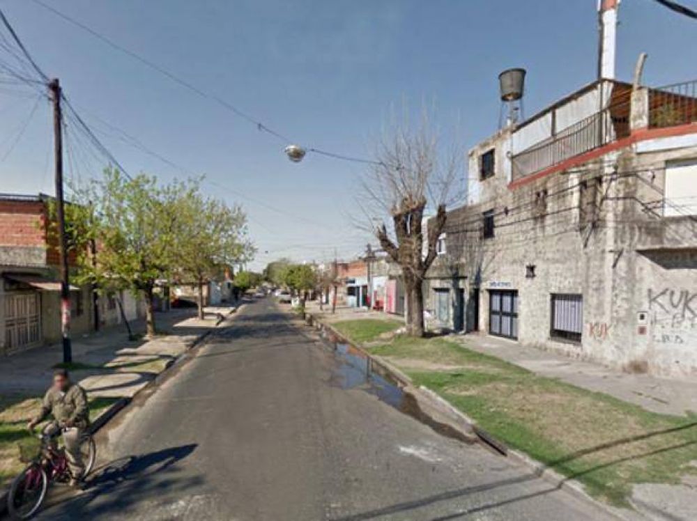 Asesinan de un balazo en la nuca a un joven de 22 aos en barrio Tablada