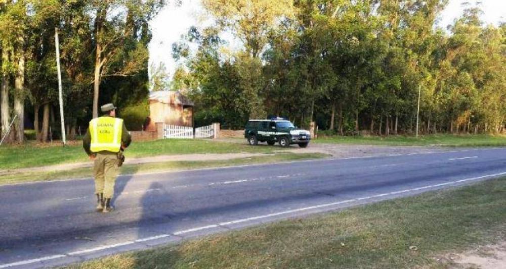 Control de Gendarmer�a en el acceso a la ciudad