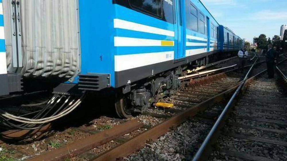 Descarrill� un tren del Mitre cerca de la estaci�n 3 de Febrero de Palermo